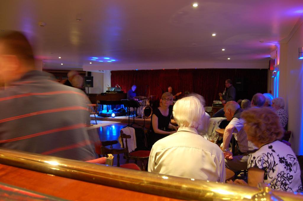 Hotel The Wight à Sandown Extérieur photo
